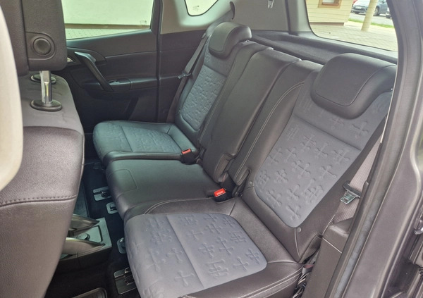 Opel Meriva cena 25500 przebieg: 162000, rok produkcji 2010 z Chocz małe 254